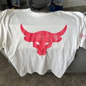 Under Armour, loose fit men’s small red bull T-shirt